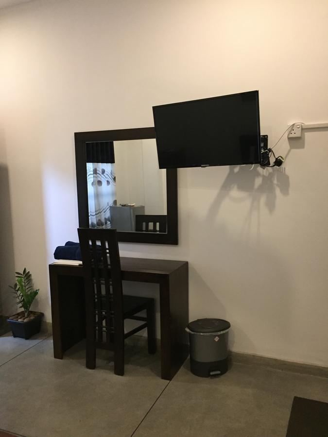 Us Motel Colombo Homagama Eksteriør bilde